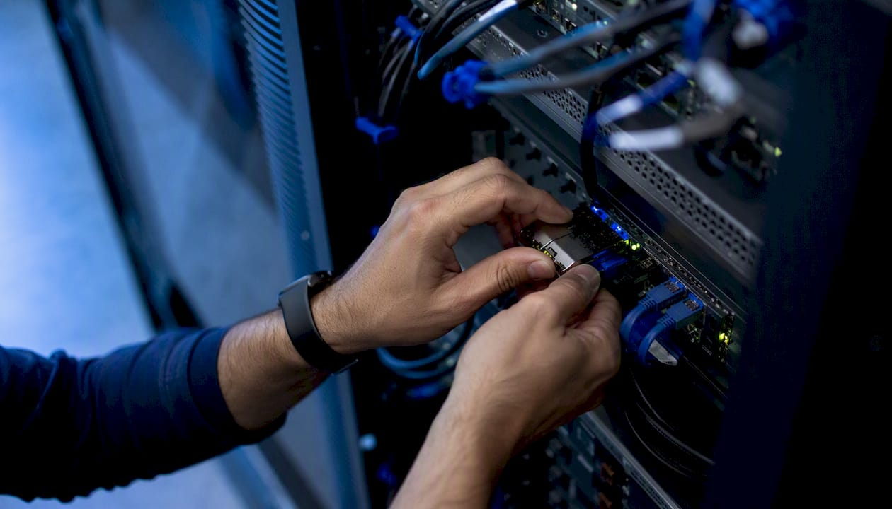 Out-of-Band Monitoring for IT & MSPs: Resilient Access